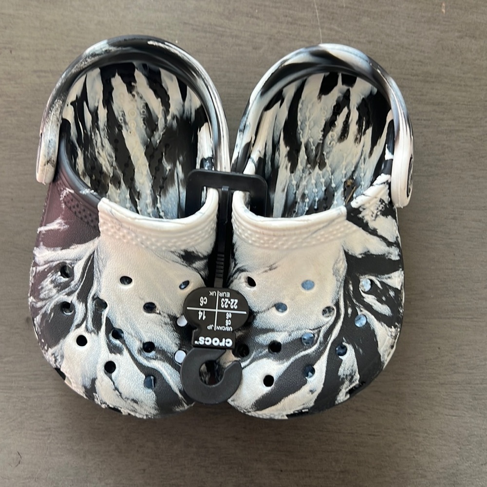 Tie Dye Toddler Crocs 🖤